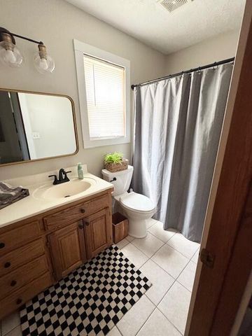 1118 East Ritter Street, Republic, MO 65738