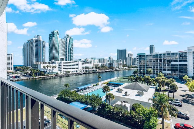 600 Parkview Drive 718, Hallandale Beach, FL 33009