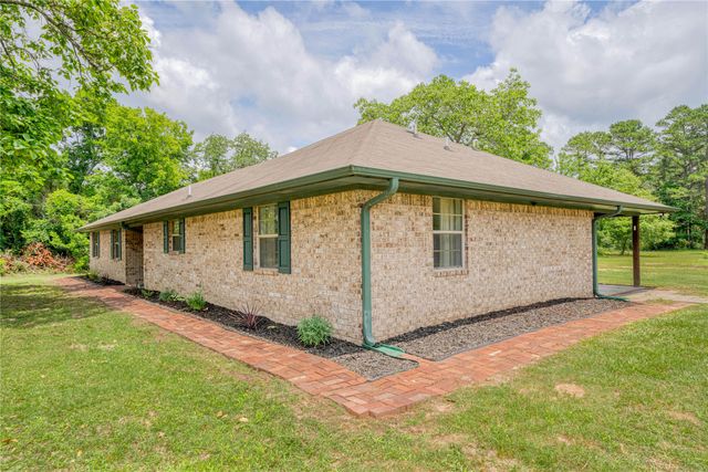 1092 FM 1002 N, Winnsboro, TX 75494