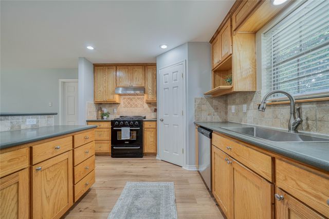 1092 FM 1002 N, Winnsboro, TX 75494