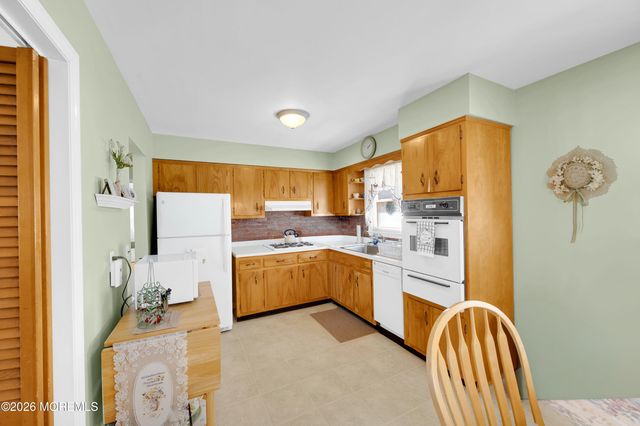 558 Pennsylvania Avenue, Brick, NJ 08724