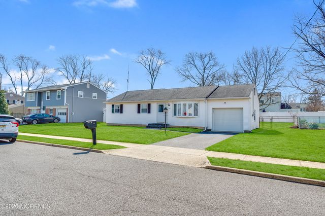 558 Pennsylvania Avenue, Brick, NJ 08724