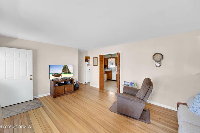 558 Pennsylvania Avenue, Brick, NJ 08724