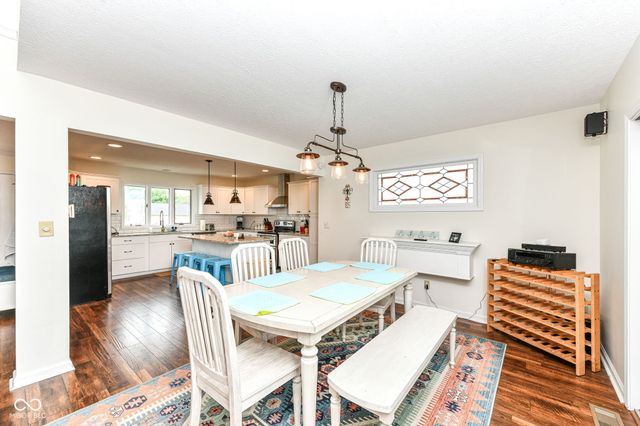 191 Mill Springs, Coatesville, IN 46121