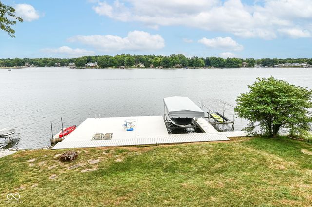 191 Mill Springs, Coatesville, IN 46121