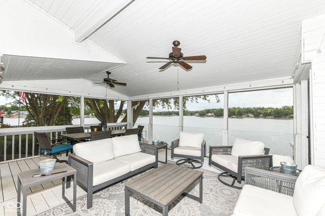 191 Mill Springs, Coatesville, IN 46121