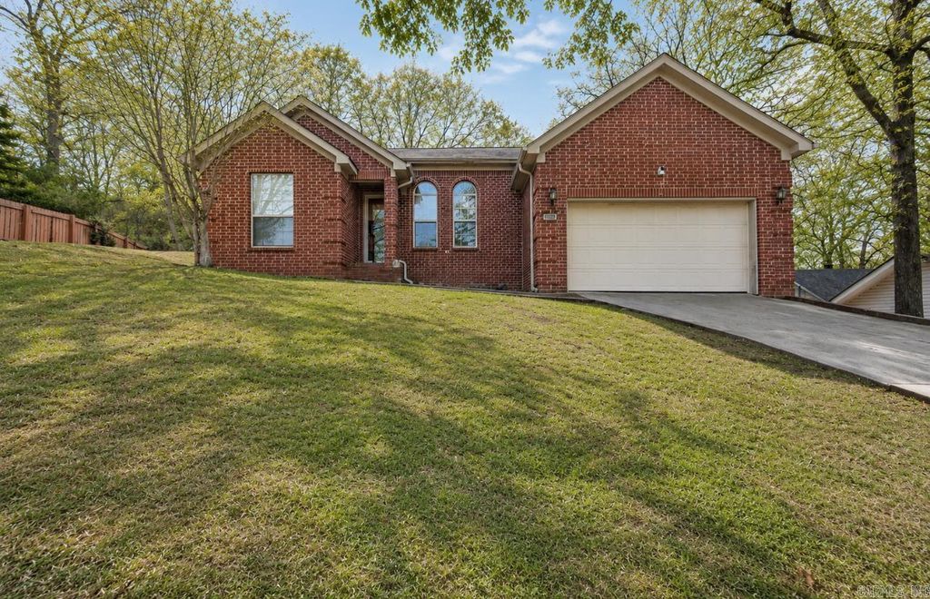 6178 Allwood Drive, North Little Rock, AR 72116