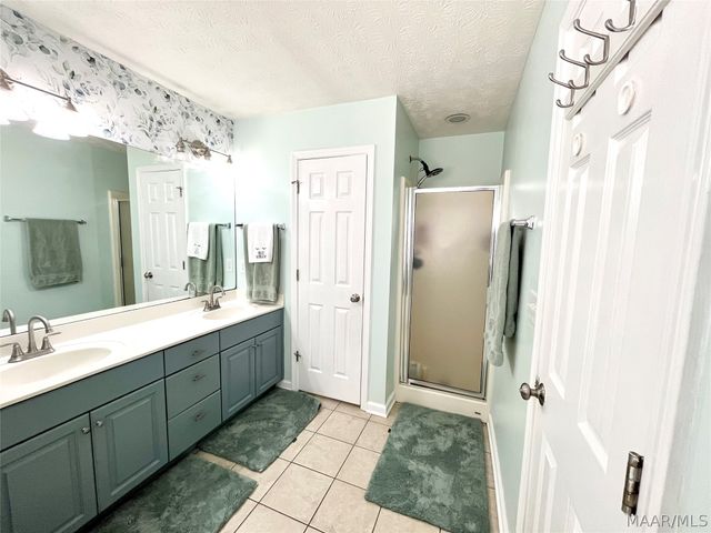 800 Autumn Ridge Road, Montgomery, AL 36117