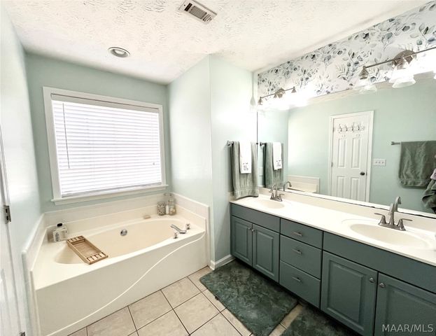 800 Autumn Ridge Road, Montgomery, AL 36117