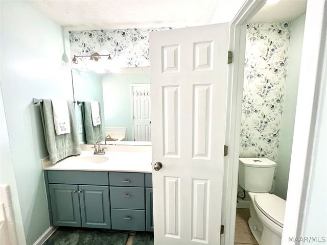 800 Autumn Ridge Road, Montgomery, AL 36117