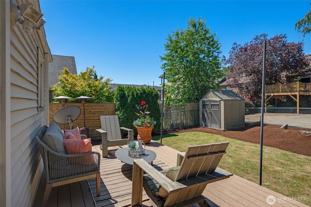 7751 Dibble Avenue NW, Seattle, WA 98117
