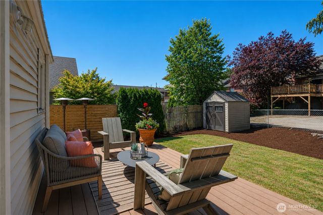 7751 Dibble Avenue NW, Seattle, WA 98117