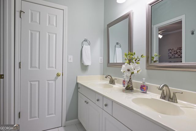 5717 Overlook Circle, Powder Springs, GA 30127