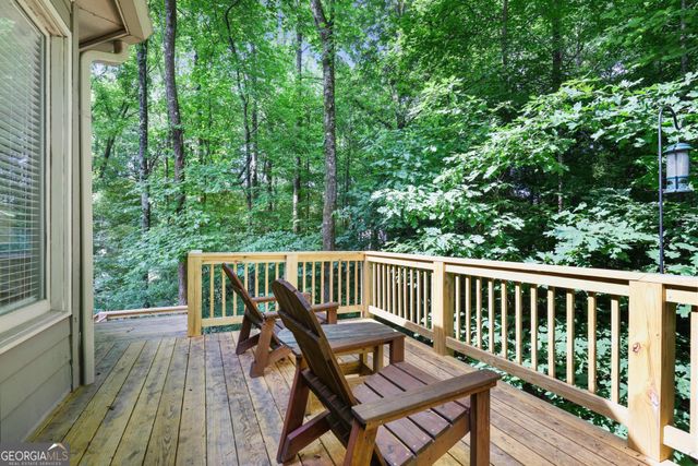 5717 Overlook Circle, Powder Springs, GA 30127