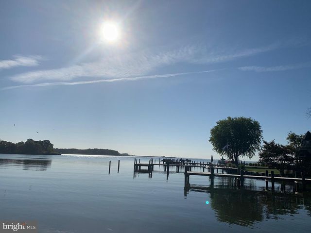 958 SENECA PARK RD, Baltimore, MD 21220