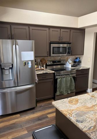 1390 Ranch House, Oakdale, CA 95361