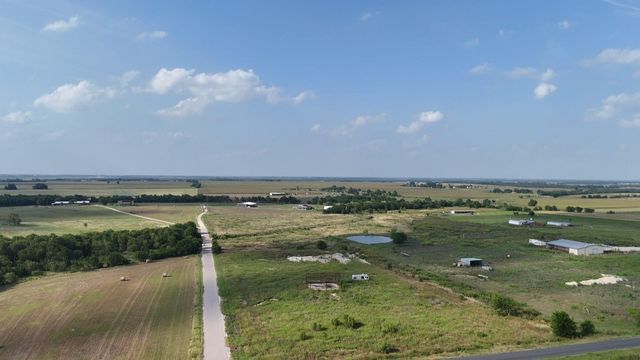 1701 County Road 417, Taylor, TX 76574