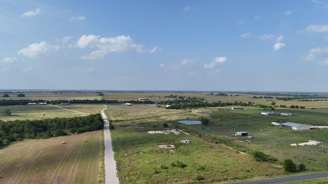 1701 County Road 417, Taylor, TX 76574