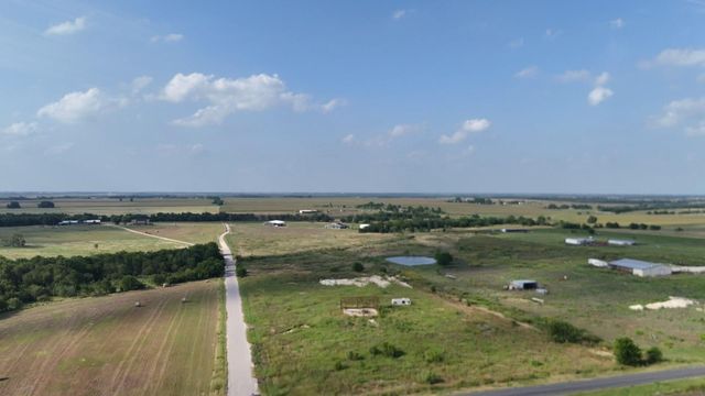 1701 County Road 417, Taylor, TX 76574