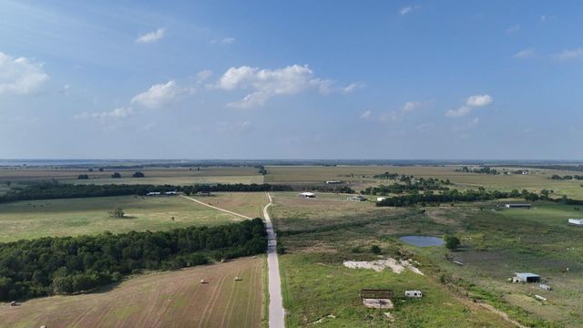 1701 County Road 417, Taylor, TX 76574