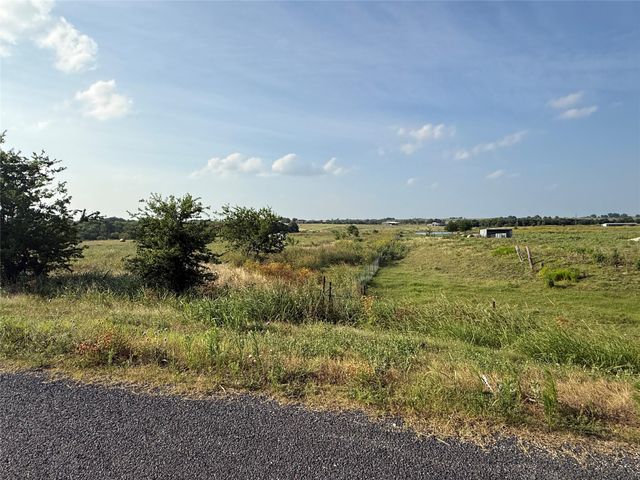 1701 County Road 417, Taylor, TX 76574