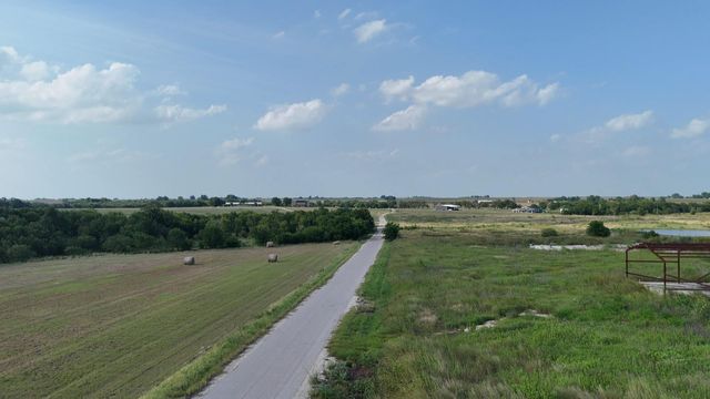 1701 County Road 417, Taylor, TX 76574