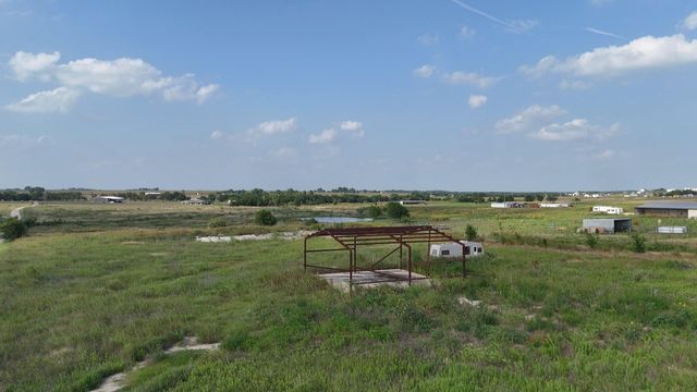 1701 County Road 417, Taylor, TX 76574