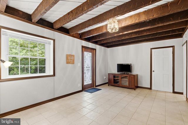 2617 S ARLINGTON RIDGE RD, Arlington, VA 22202