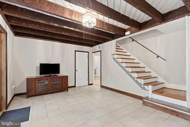 2617 S ARLINGTON RIDGE RD, Arlington, VA 22202
