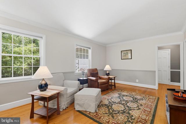 2617 S ARLINGTON RIDGE RD, Arlington, VA 22202