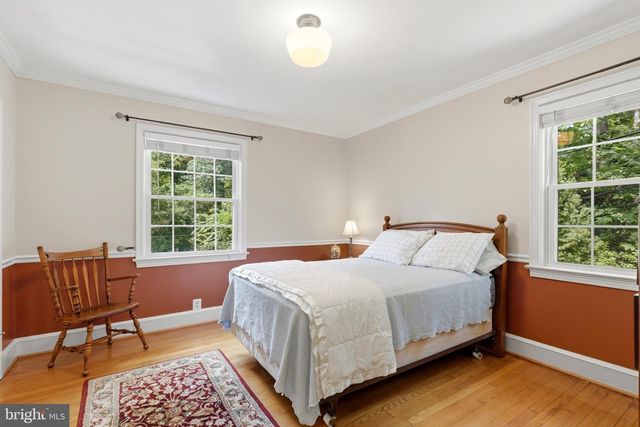 2617 S ARLINGTON RIDGE RD, Arlington, VA 22202