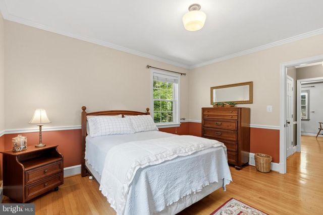 2617 S ARLINGTON RIDGE RD, Arlington, VA 22202
