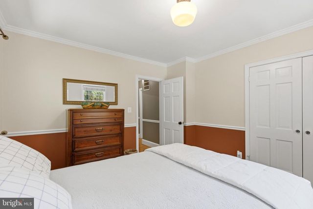 2617 S ARLINGTON RIDGE RD, Arlington, VA 22202