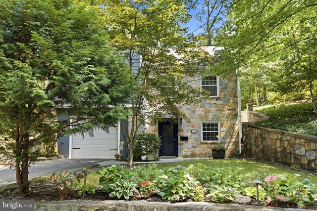 2617 S ARLINGTON RIDGE RD, Arlington, VA 22202