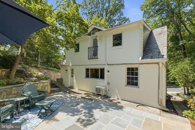 2617 S ARLINGTON RIDGE RD, Arlington, VA 22202