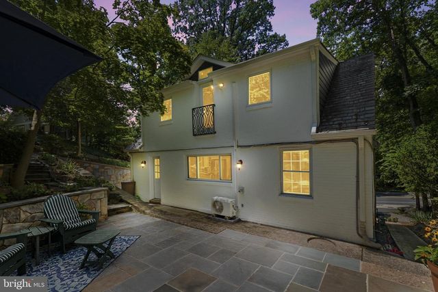 2617 S ARLINGTON RIDGE RD, Arlington, VA 22202