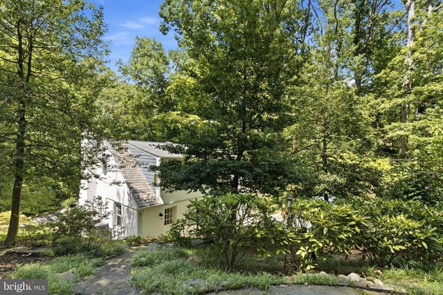 2617 S ARLINGTON RIDGE RD, Arlington, VA 22202