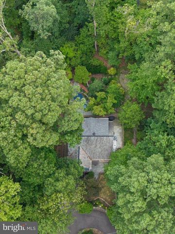 2617 S ARLINGTON RIDGE RD, Arlington, VA 22202