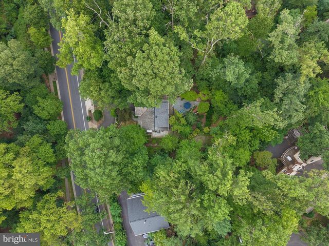 2617 S ARLINGTON RIDGE RD, Arlington, VA 22202