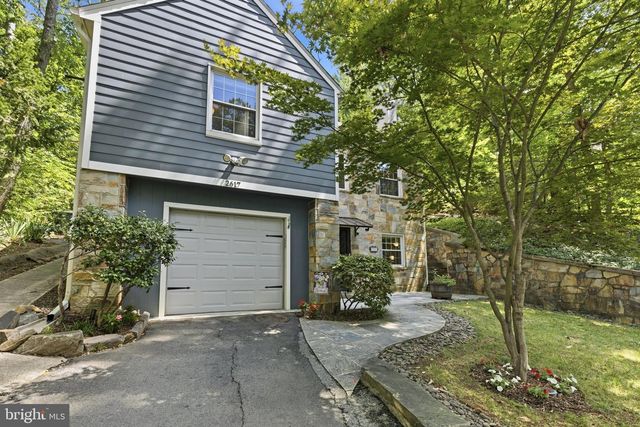2617 S ARLINGTON RIDGE RD, Arlington, VA 22202