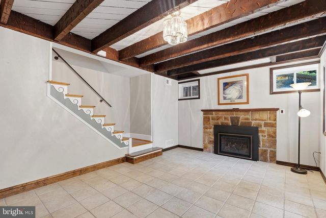 2617 S ARLINGTON RIDGE RD, Arlington, VA 22202