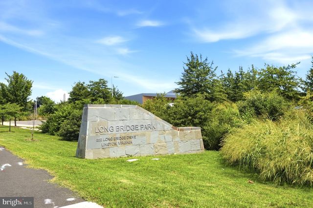 2617 S ARLINGTON RIDGE RD, Arlington, VA 22202
