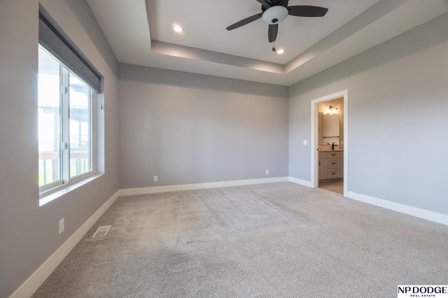 1000 N 106 Street, Lincoln, NE 68527