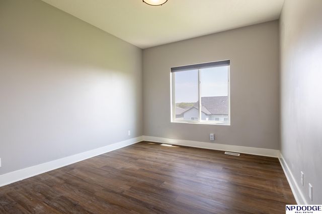 1000 N 106 Street, Lincoln, NE 68527