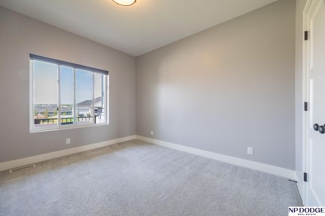 1000 N 106 Street, Lincoln, NE 68527