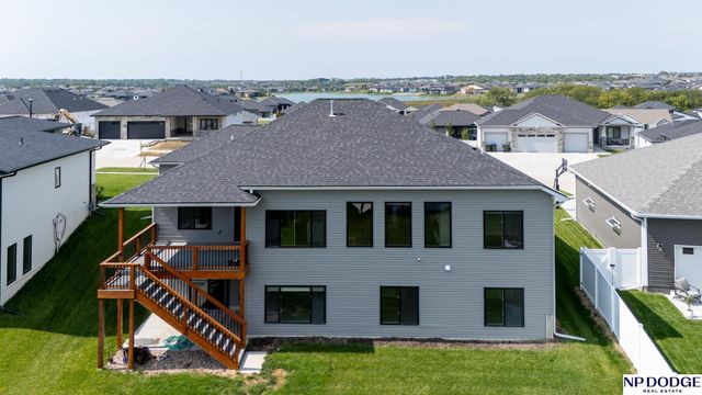 1000 N 106 Street, Lincoln, NE 68527