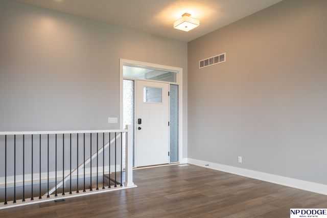 1000 N 106 Street, Lincoln, NE 68527