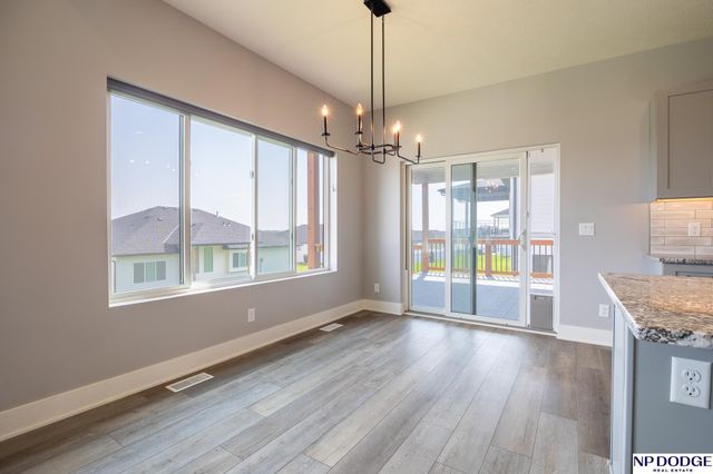 1000 N 106 Street, Lincoln, NE 68527