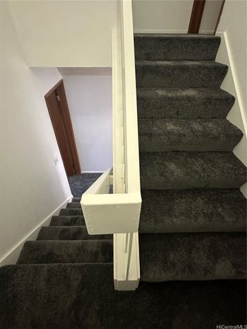 98-1379 Koaheahe Place 33, Pearl City, HI 96782