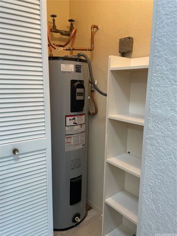 98-1379 Koaheahe Place 33, Pearl City, HI 96782